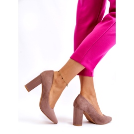 Seastar Mokkanahkapumput muodikkailla beige-korkokengillä 3