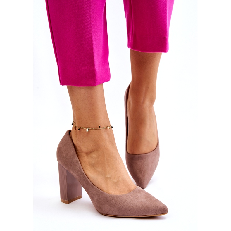 Seastar Mokkanahkapumput muodikkailla beige-korkokengillä 2