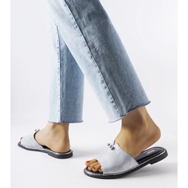 Siniset metalliset varvastossut Frederin helmillä hopea 2