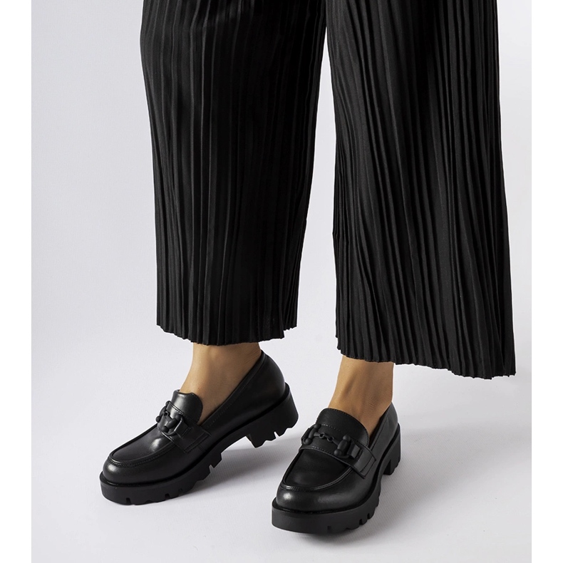 Inna Faunan mustat kengät nahkaisella pohjallisella 1