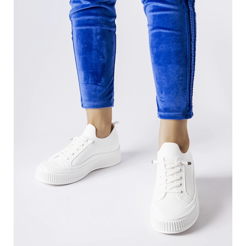 Valkoiset sliparit Callimaco-lenkkareissa valkoinen 1