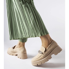 Beiget mokasiinit massiivisella Macario-pohjalla 1