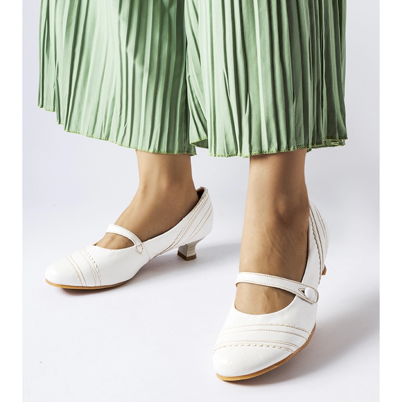 Valkoiset Sant'Antonio matalakorkoiset pumput valkoinen 1