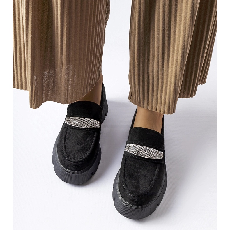 Mustat mokasiinit massiivisella Macario-pohjalla 2