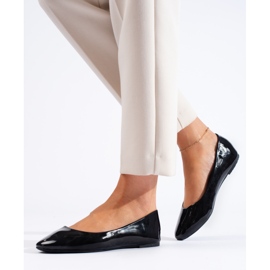 Shelovet naisten musta patentoitu balettiasunto 1