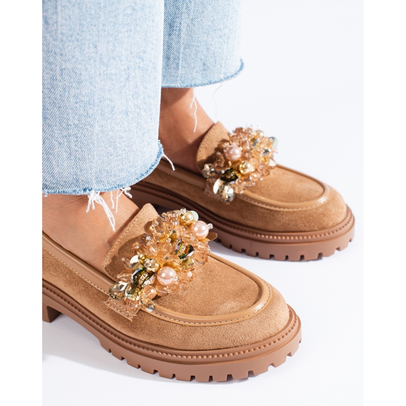 Naisten beigenväriset mokkanahkaat Shelovetilta 2