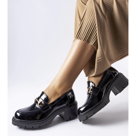 Mustat kiiltonahkaiset Fabrizio-korkokengät 2