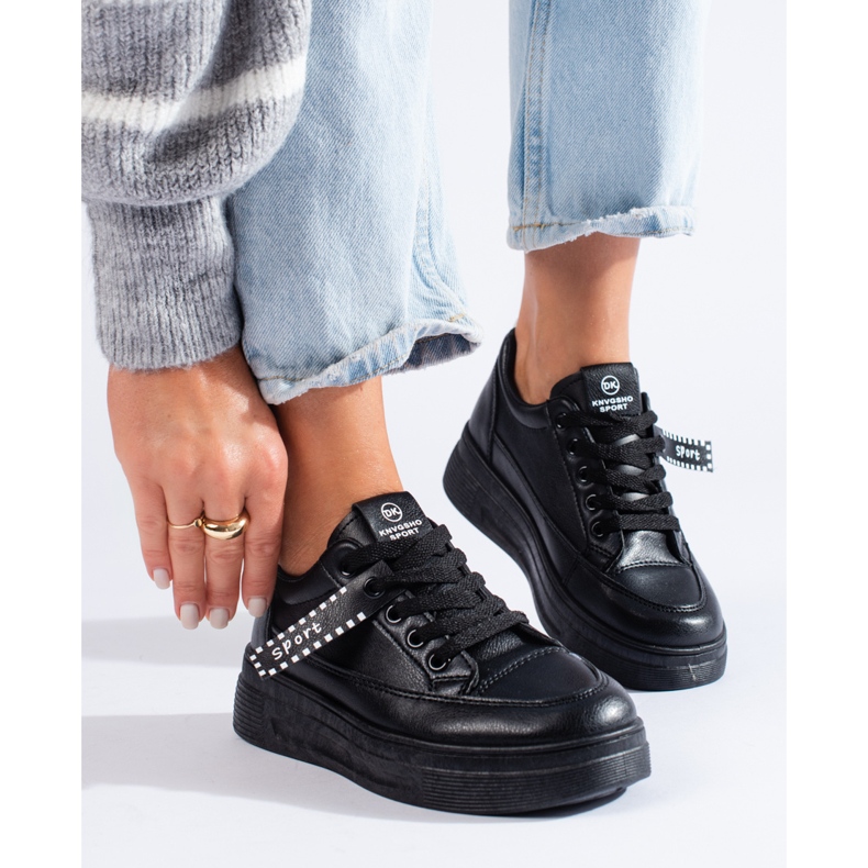 Mustat Shelovetin alustalenkkarit 1