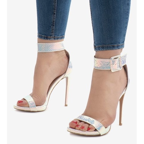 Kimaltelevat hopeiset sandaalit korkokengät L1543 hopea 1