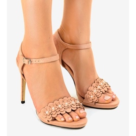 Vaaleanpunaiset sandaalit tikkikukassa TN-001 vaaleanpunainen 1