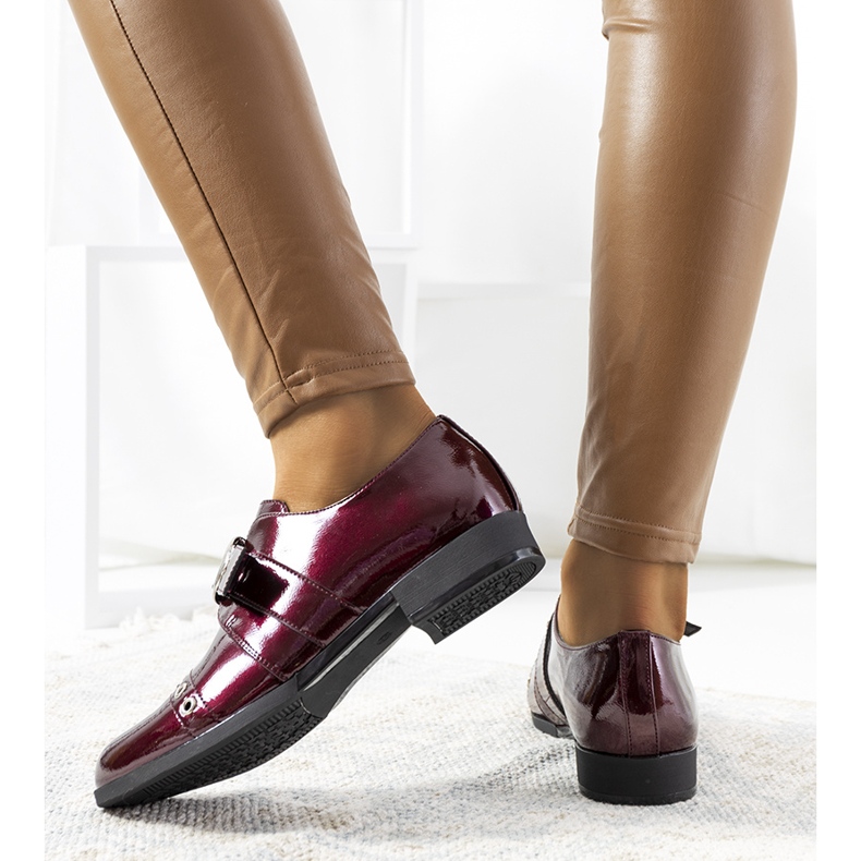 Viininpunaiset lakatut kengät, joissa C18-6263-2 solki punainen monivärinen 1