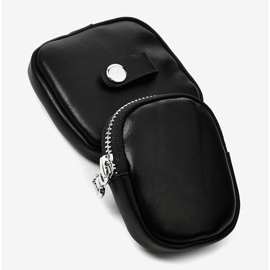 Mustat saappaat massiivisella spekulaatiopohjalla 1