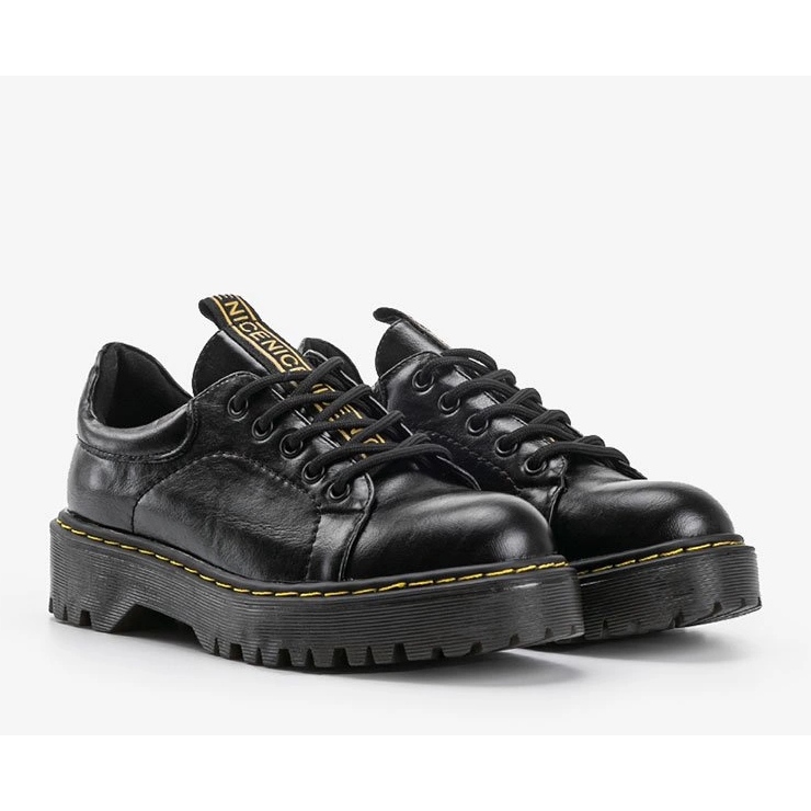 Mustat Alexus -saappaat 1