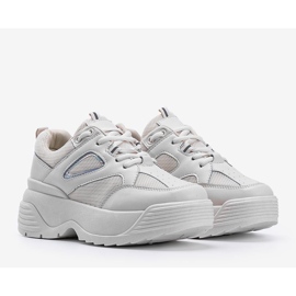 Beige lenkkarit paksulla Jaida -pohjalla 2