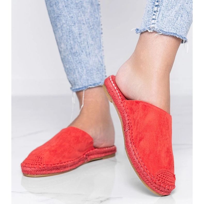 Venuksen punaiset läpät punainen 1