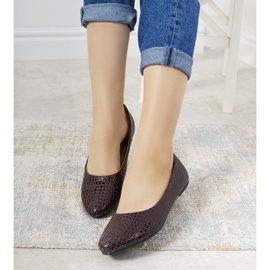 Ruskeat patentoidut ballerinat Mozzare -krokotiilikuorikuviossa vaaleanpunainen 1