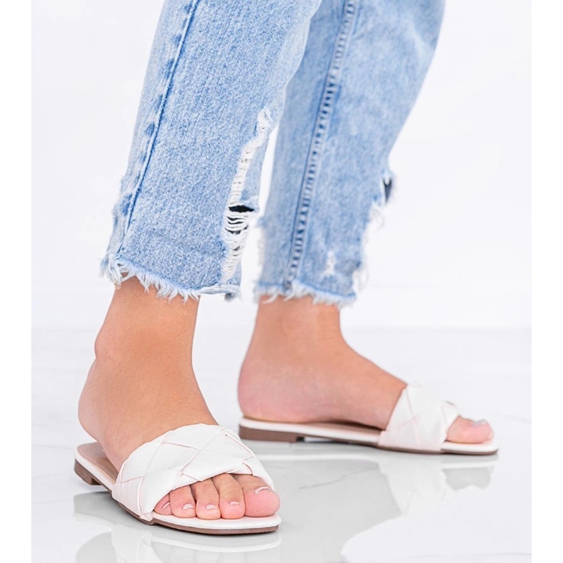 Beige tossut, punottu Iren -päällinen 1