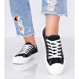 Naisten mustat lenkkarit paksulla Nolita -pohjalla 2