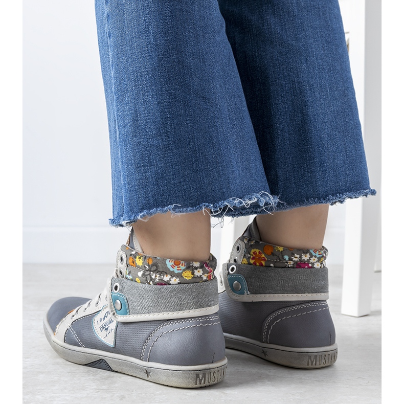 Harmaat naisten nilkkurit Niente 1