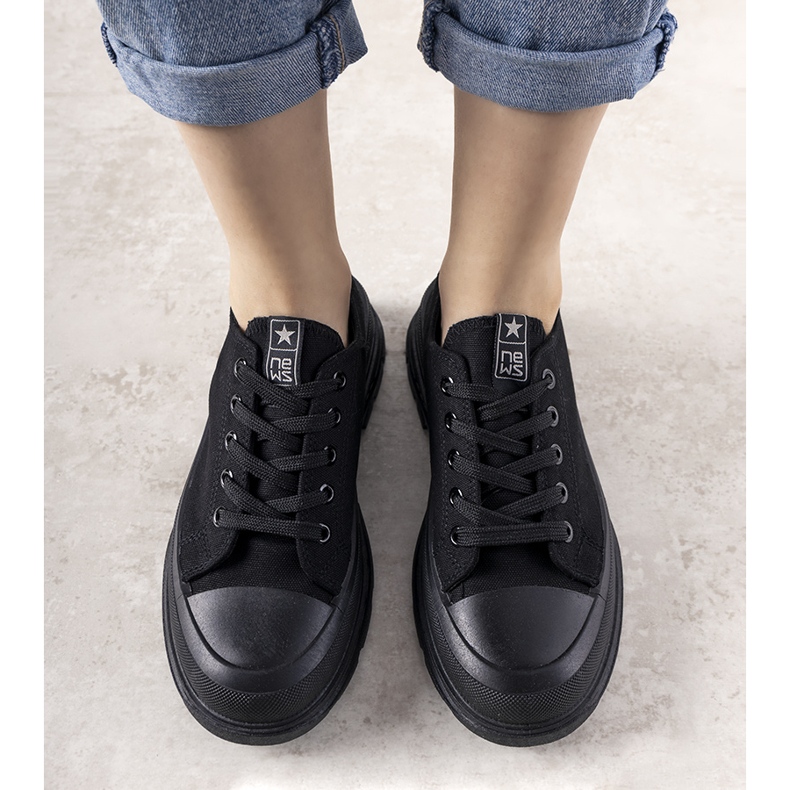 Mustat lenkkarit paksulla Beat -pohjalla 1