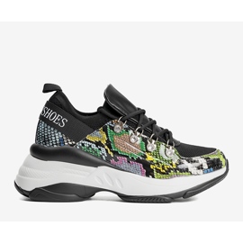 Mustat lenkkarit Lissan korkealla pohjalla 1