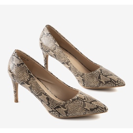 BM Ruskeat pumput Nickle -käärmeen kuviossa 1