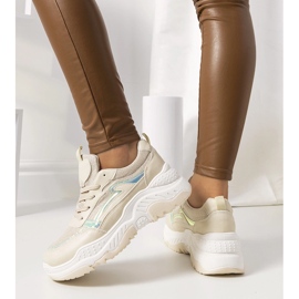 Beiget Gossett lenkkarit 1