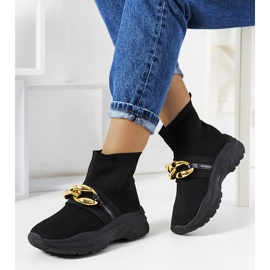 Martinin mustat korkeat tennarit 1