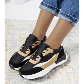 Naisten mustat Pagnotto lenkkarit beige 1