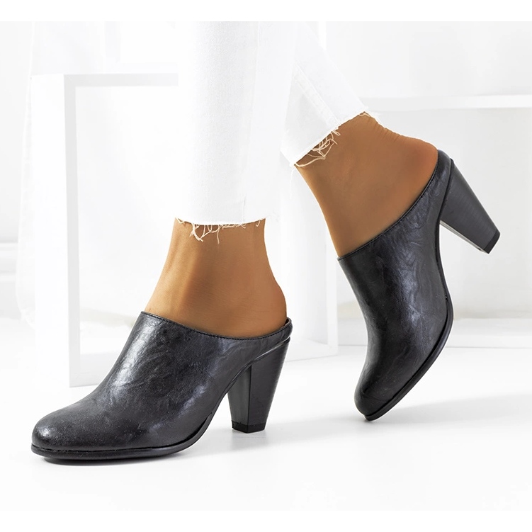 Mustat tossut Plotkin-postissa 1