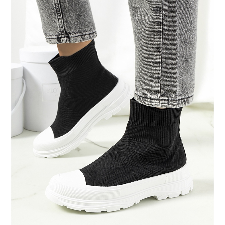 Mustat Mickey-nilkkalenkkarit 1