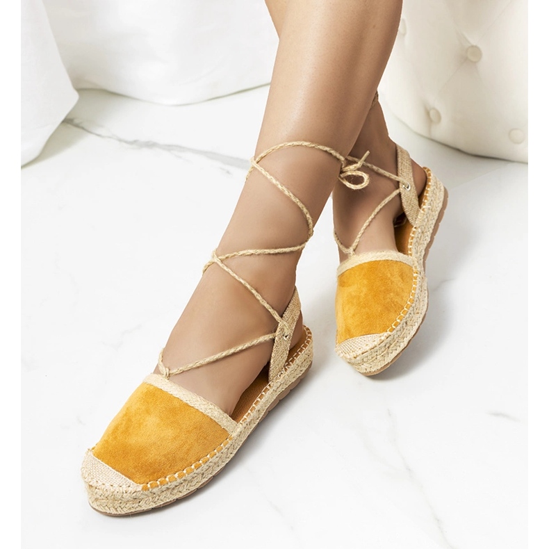 Giannen ruskeat sidotut espadrillit beige 1