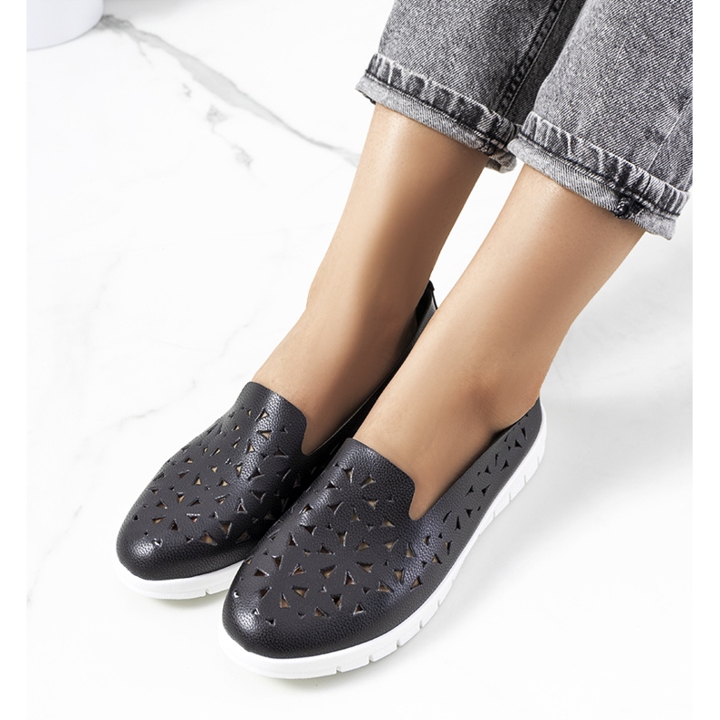 Mustat Borg harjakattoiset lenkkarit 1