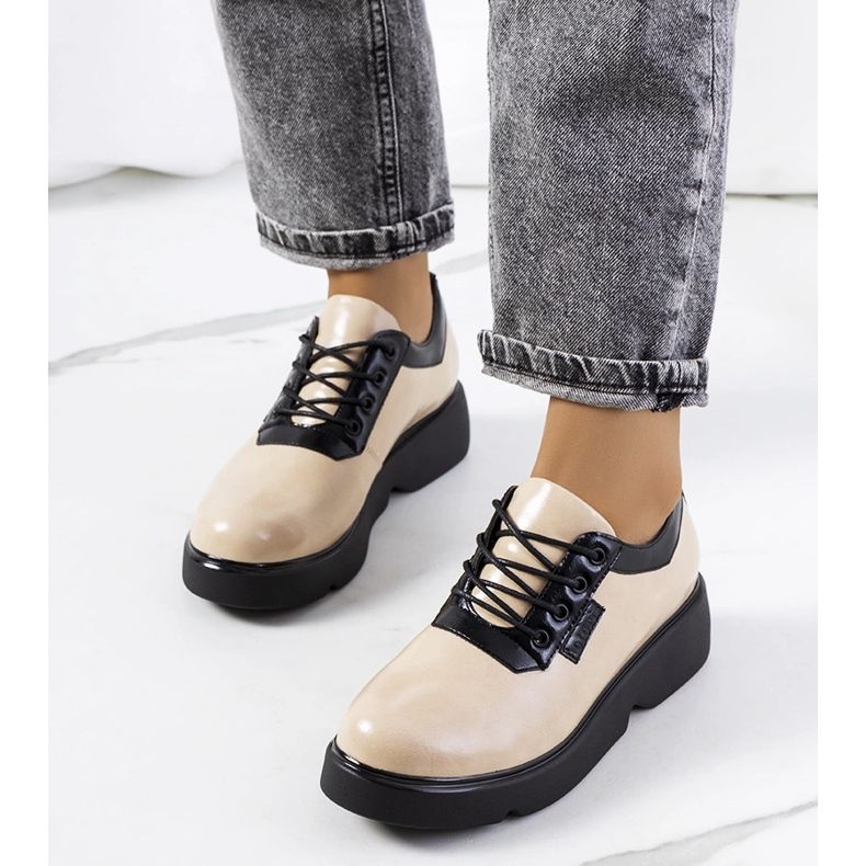 Parram beigenväriset kengät 1