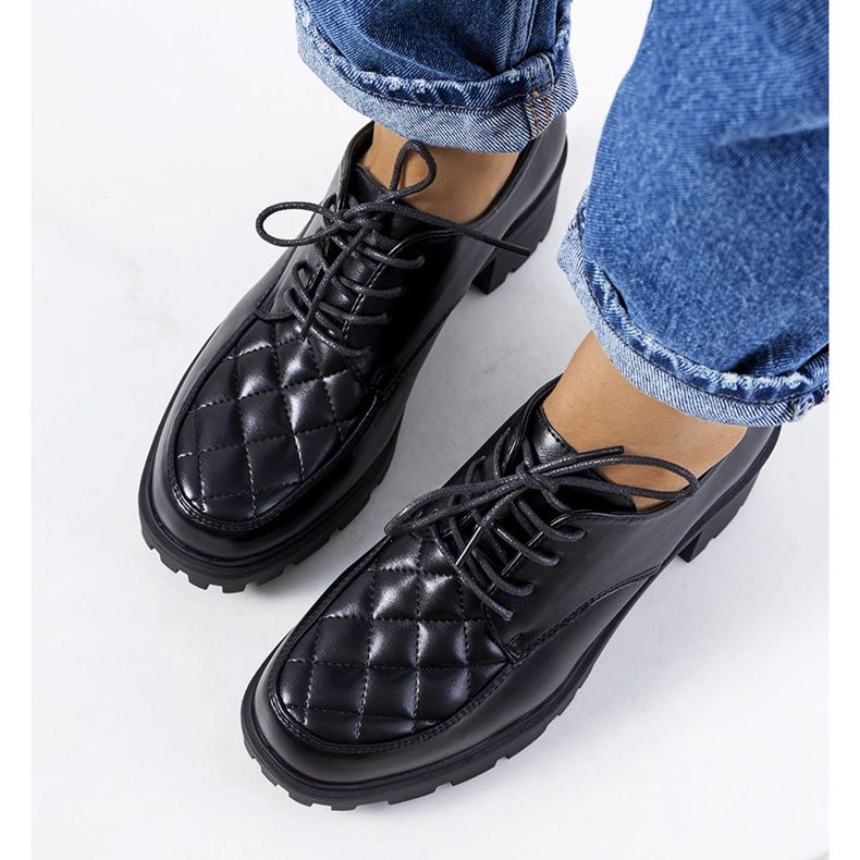 Landran mustat korkokengät 1