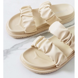 Naisten beigenväriset Buzaco-tossut 1