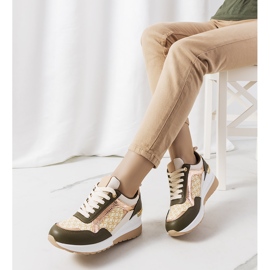 BM Nansonin vihreät lenkkarit beige 1