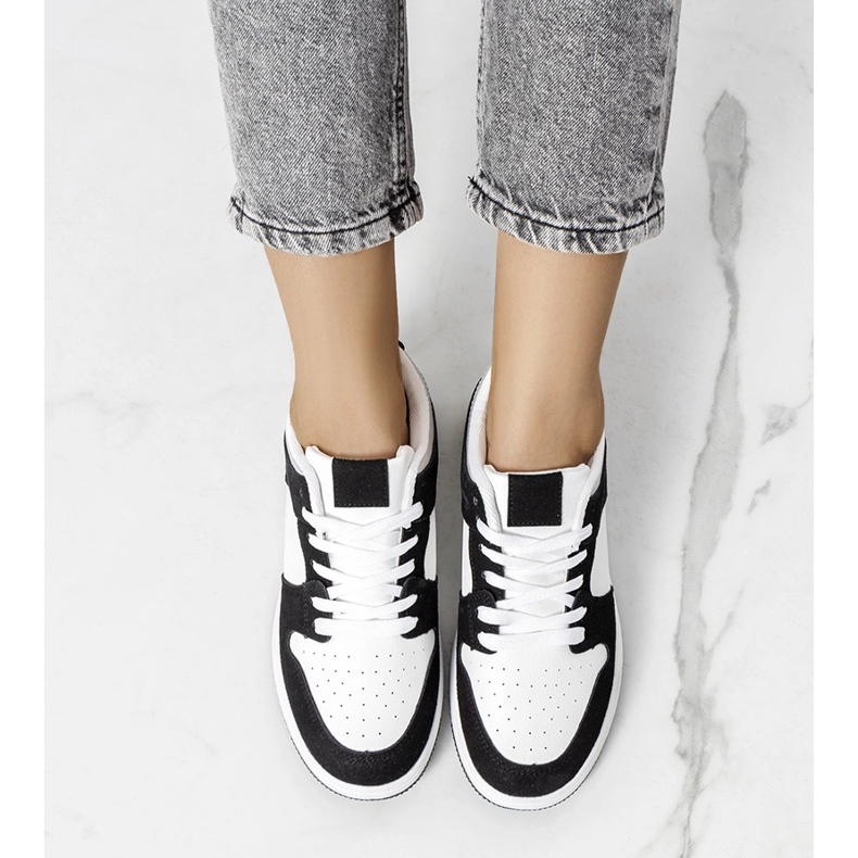 Mustavalkoiset Probe-lenkkarit valkoinen 1