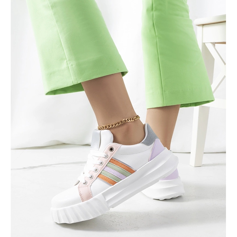 Valkoiset lenkkarit Prinsep-alustalla valkoinen 1