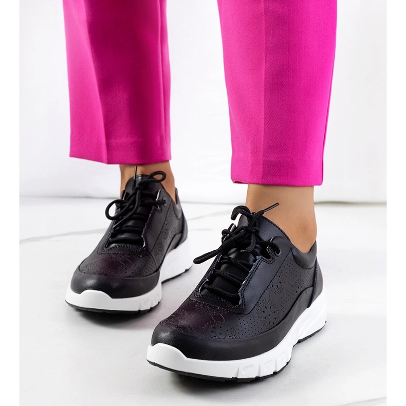 Mustat nahkaiset Kaypa-lenkkarit 1