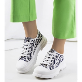 Valkoiset lenkkarit Valida alustalla valkoinen 1