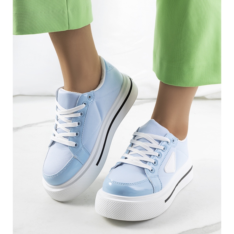 Siniset lenkkarit, joissa paksu Scrabster-pohja sininen 1