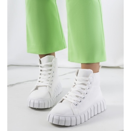 BM Valkoiset lenkkarit Horizon alustalla valkoinen 1