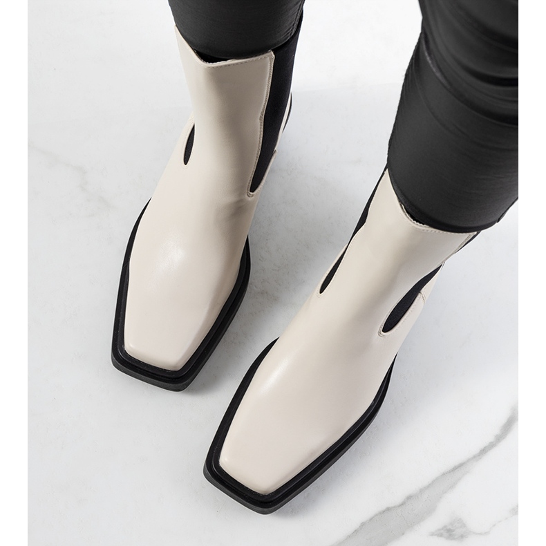 Beiget Maret saappaat 2