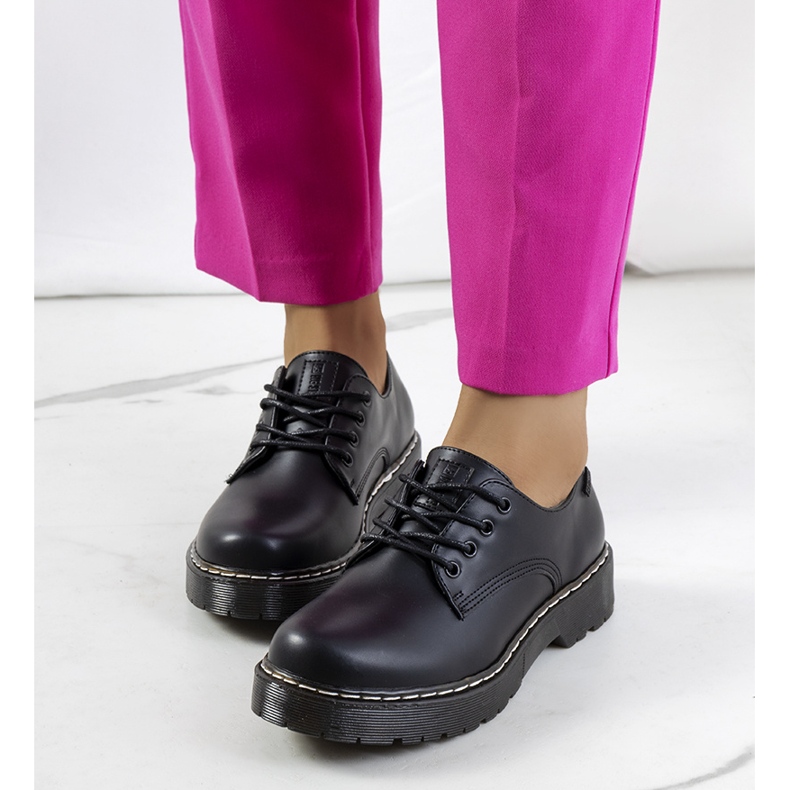 Black Big Star II Oxford 274107 musta 1