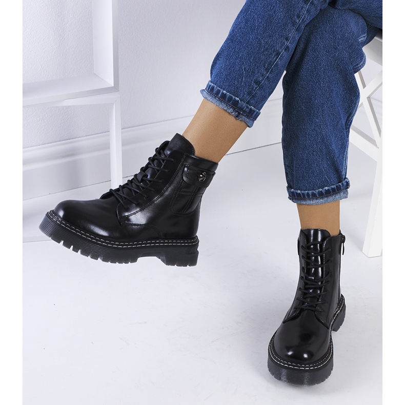 Mustat Busanin työntekijät 1