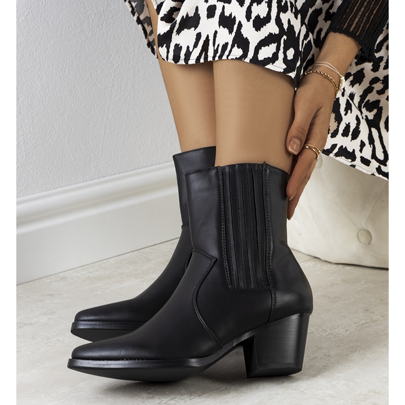 Mustat Bento cowboysaappaat 1