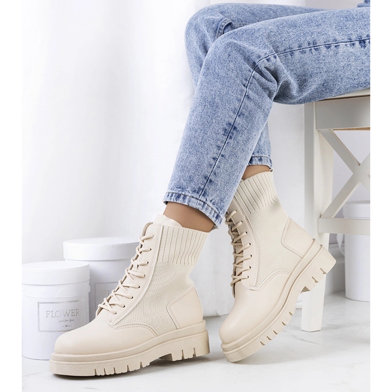 Beiget Lennon-ansastajat 1