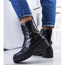 Norran mustat trapperit 1 Norran mustat trapperit 1