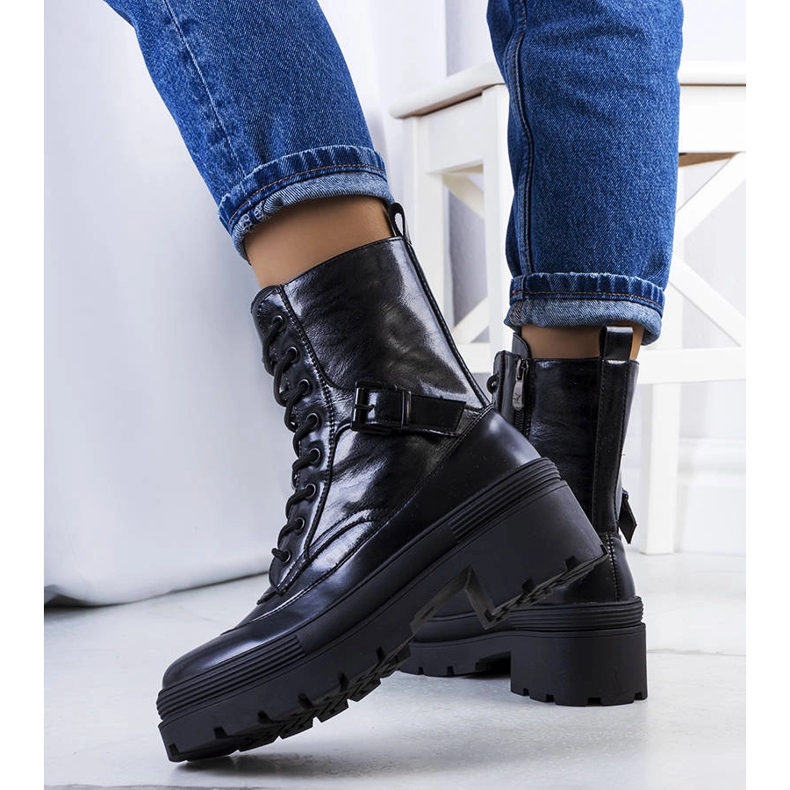 Norran mustat trapperit 1 Norran mustat trapperit 1